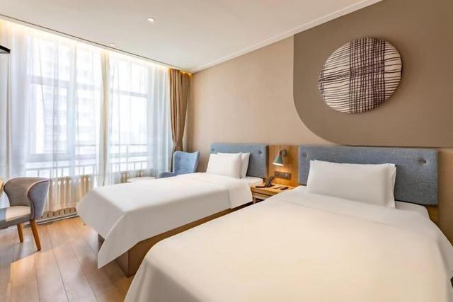 Home Inn Shijiazhuang Wanxiangcheng xinbai Shopping Center Branch