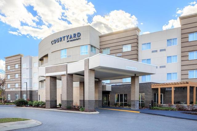 كورتيارد ناشفيل إس إي مورفريزبورو