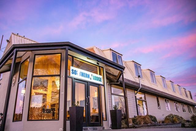 ساذرن إكس لودج