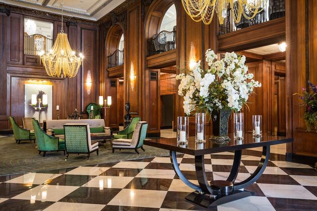 ذا ريد هاوس هوتل