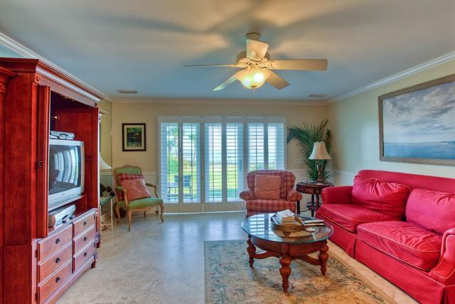 1118 بيتش فيو درايف باي هودنيت كوبر