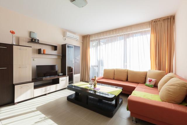 بيتش فرونت ستوديو إن ريتش بيتش