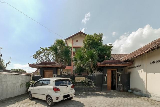 ريد دورز آت جالان هوس كوكروامينوتو ماتارام