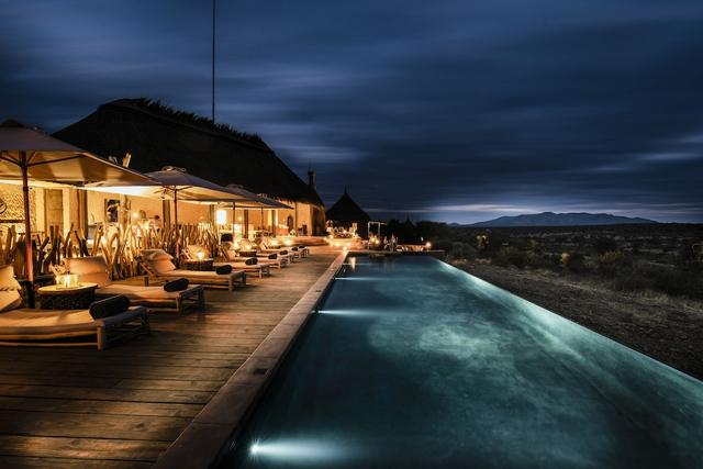 زانيير أوماندا