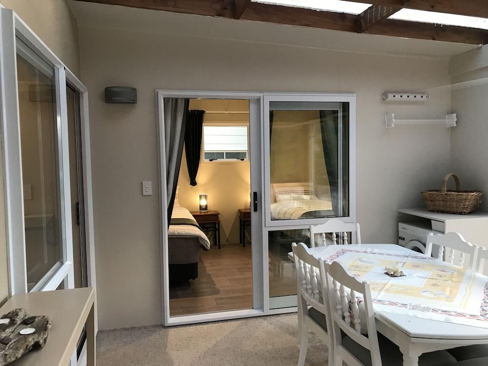 أنجيز رورال ريتريت