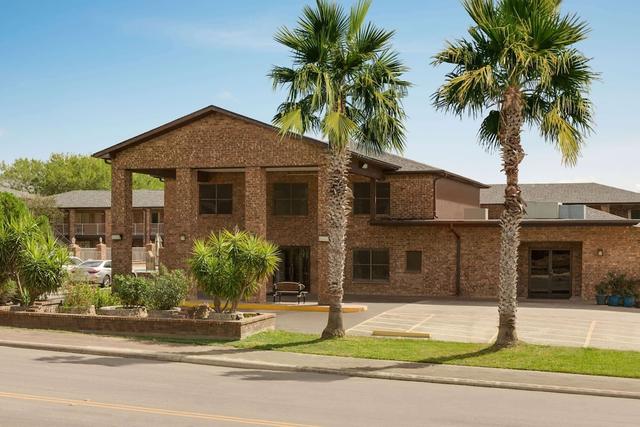 سوبر 8 باي ويندام يونيفيرسال سيتي