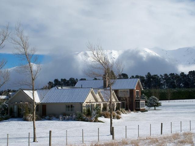 كويكنبري جست هاوس