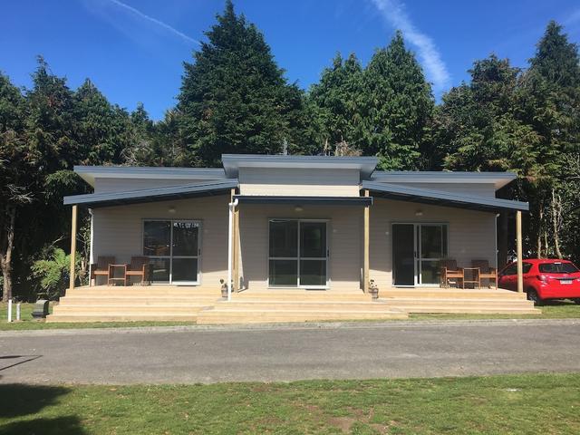 ستراتفورد موتل آند هوليداي بارك