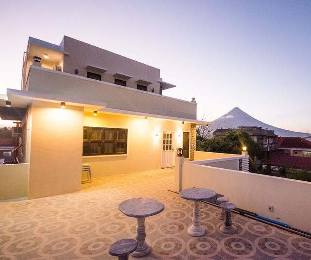 واينز هومتل