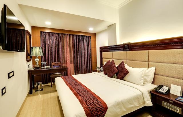 Golden Chariot Vasai Hotel And Spa