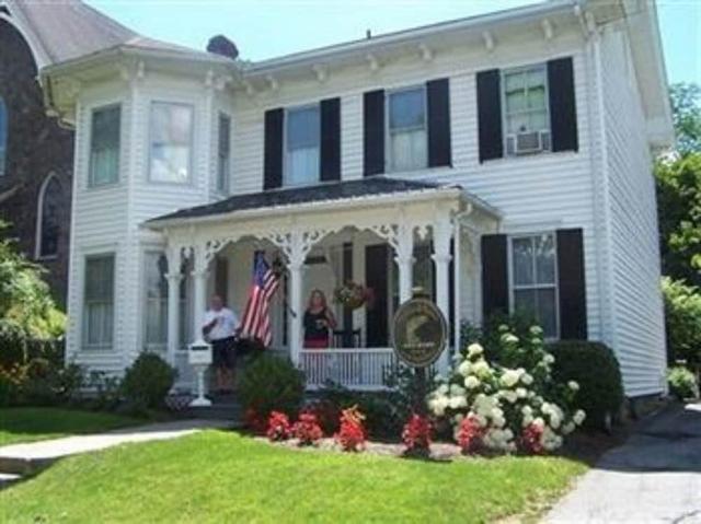 ريفلس آند رنز بي آند بي