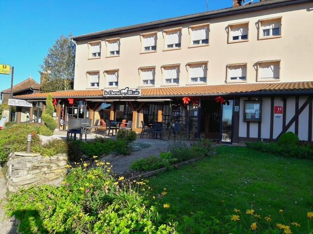 أوتل دو شوفال بلون