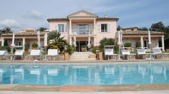 هوتل فيلا ليه روسيه