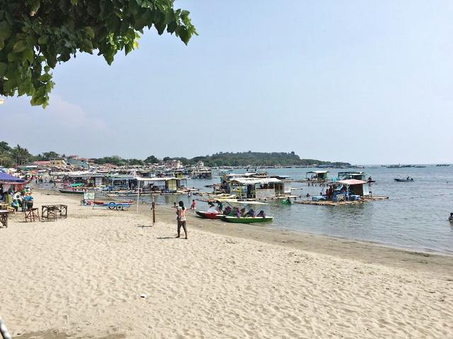 ستاردست بيتش هوتل