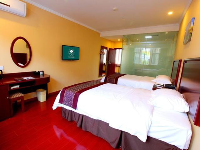 GreenTree Inn ZhenJiang Science and Technology University Youth Square