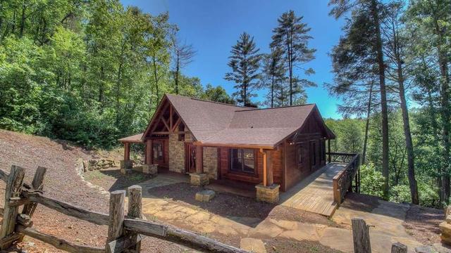 روك إن ريفر باي إسكايب تو بلو ريدج