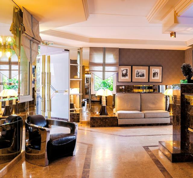 أوتل ميرموز