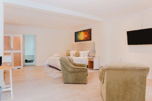 فيكتوريا آند ألفريد جست هاوس