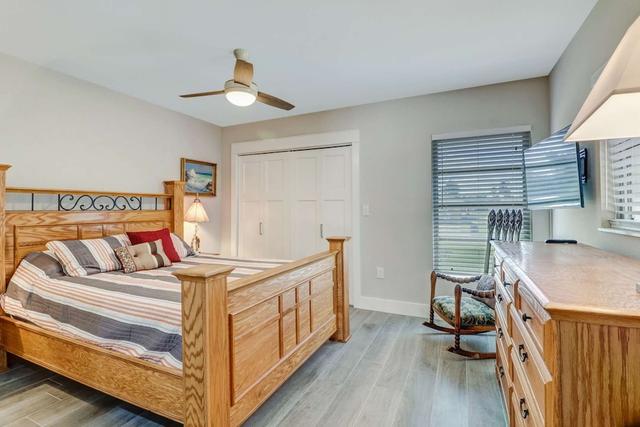 4836/4838 إسبلاناد ستنت بي بول