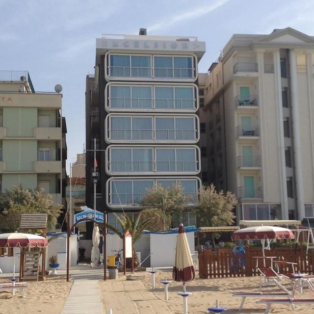 هوتل إكسيلسيور