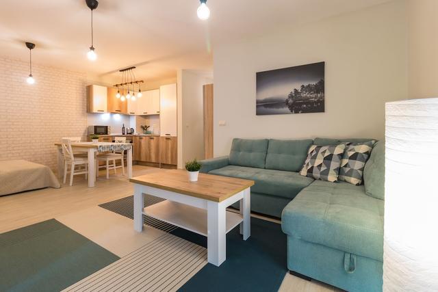 إف إم يلاكس ستوديو - توركوس