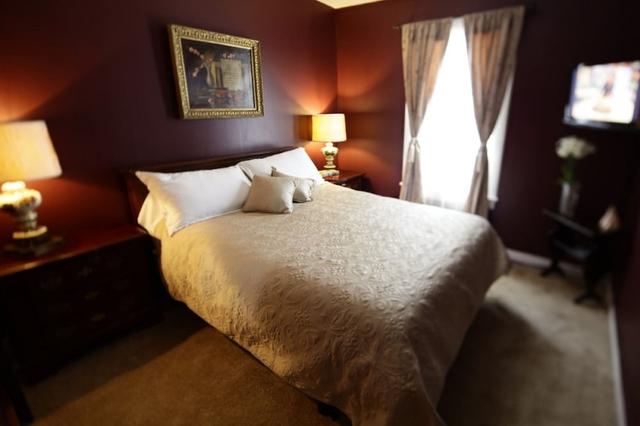 ذا توايلايت لودج