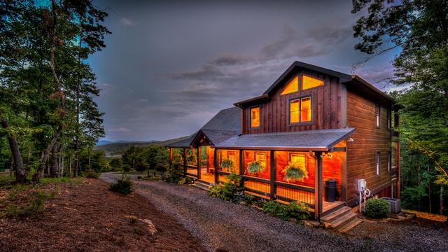 ليتل بيرد لاندينج باي إسكايب تو بلو ريدج