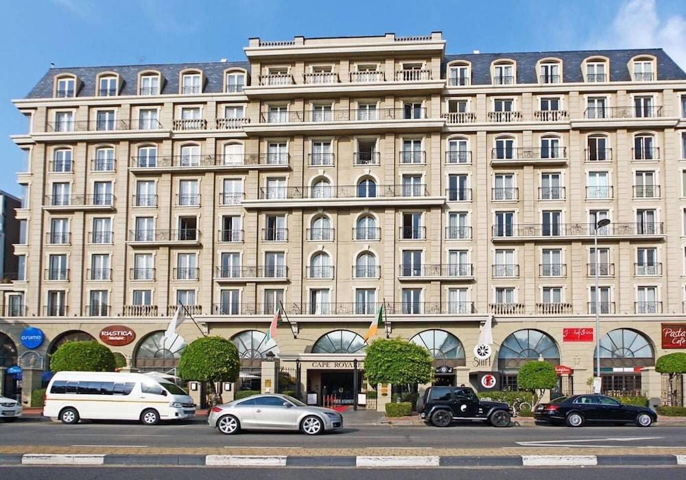 كيب رويال - دبليو هوستينج