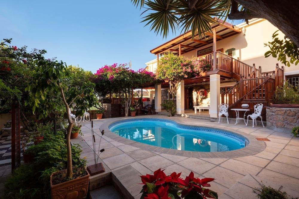 تشيريتون جيستهاوس بد آند بركفاست