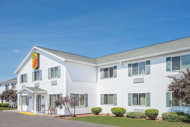 سوبر 8 باي ويندام كانانديغوا