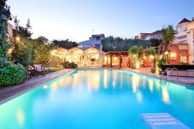 أواسيس بول هاوس باي جي آيتش آيتش