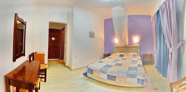 أريتوسا هوتل