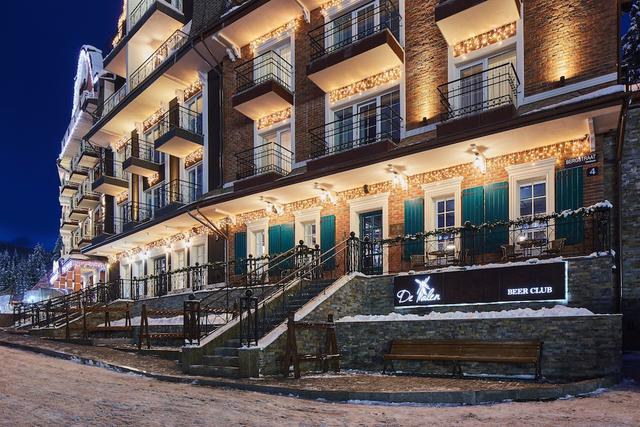 أمستل سكي هوتل