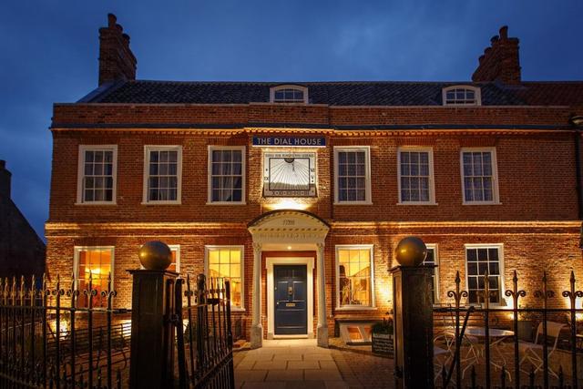 ذا ديال هاوس