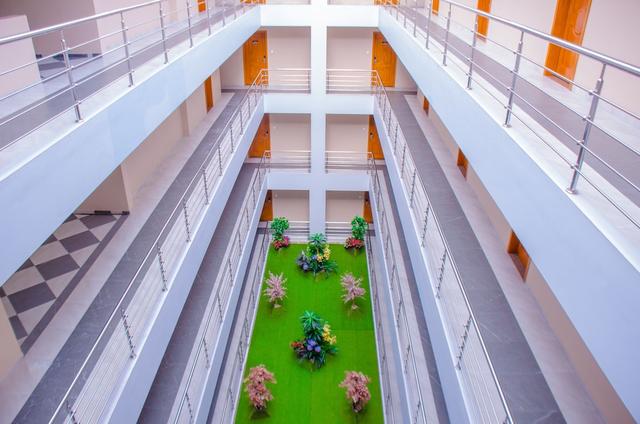 هوتل بلاتينوم