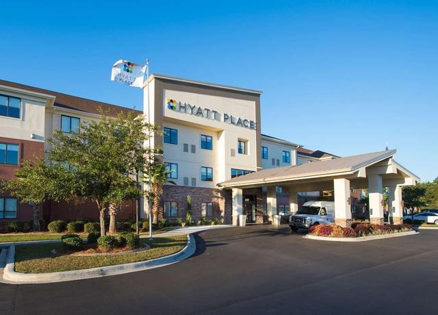 حياة بالاس سافانا إيربورت