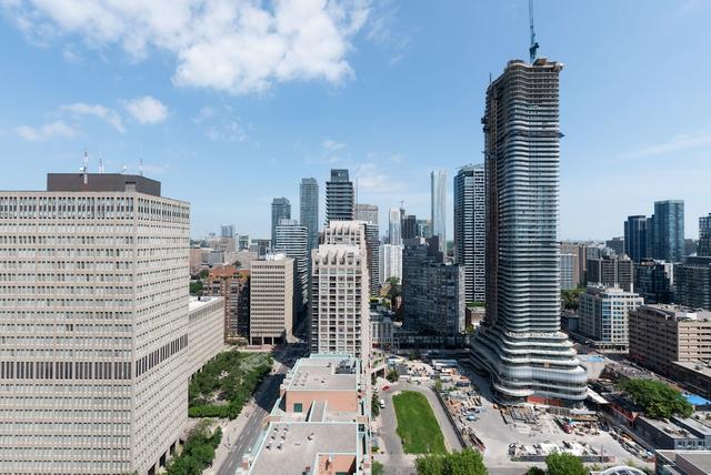 إليجانت كوندو ويذ بانوراميك فيوز