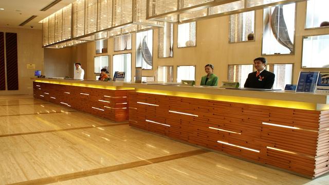 هوليداي إن تيانجين بينهاي، آن آي آيتش جي هوتل