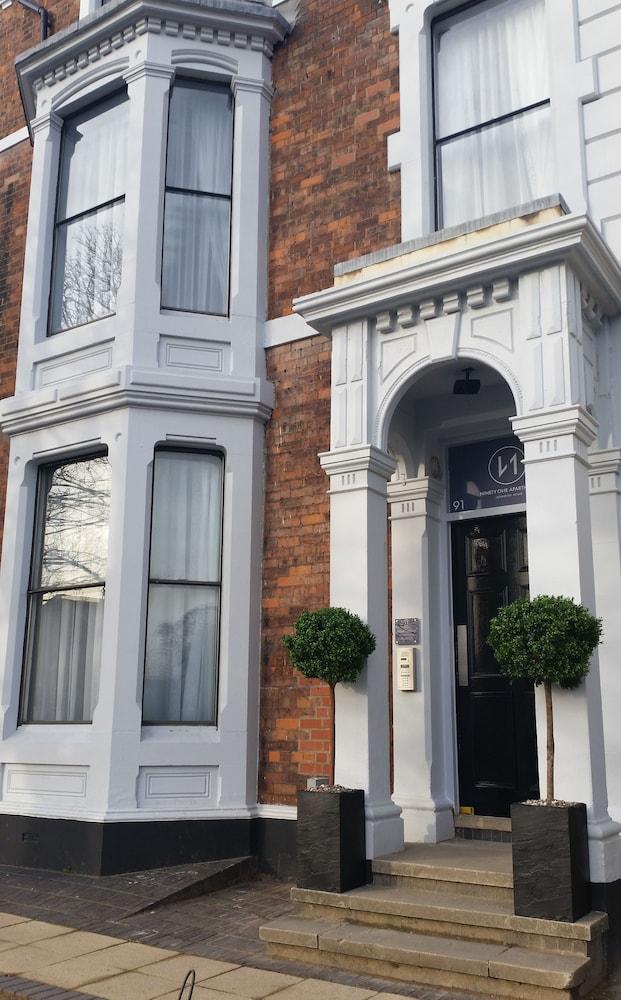 91 أبارتهوتل جيسموند رود