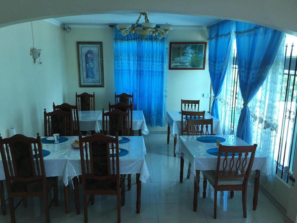 لوكسور ريزيدينس جيست هاوس