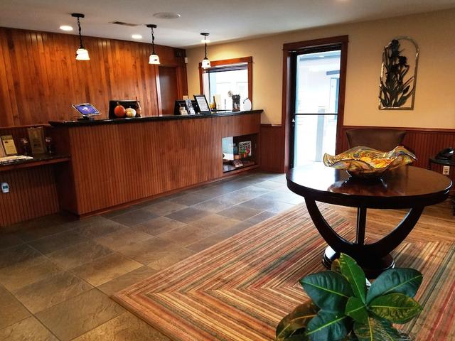 ريدوود جاردن إن