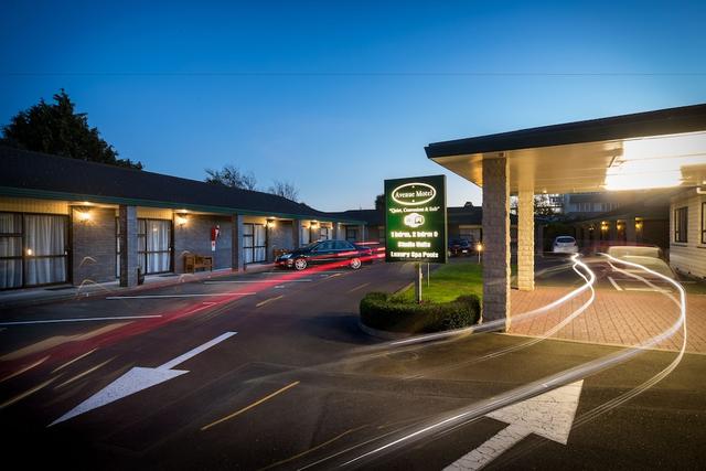 أفينيو موتل بالمرستون نورث