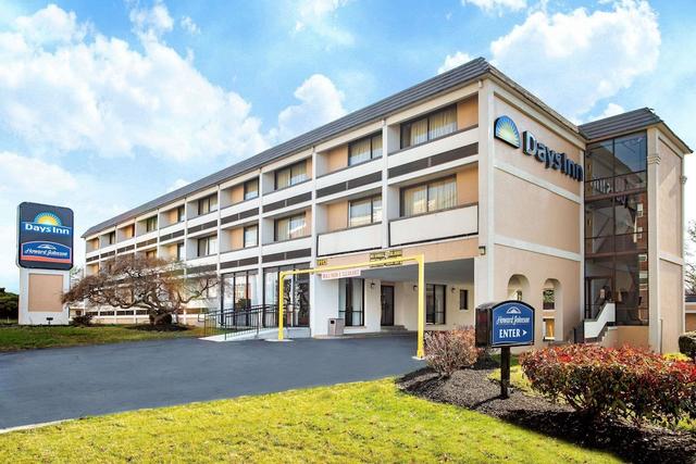 دايز إن باي ويندام كوليدج بارك