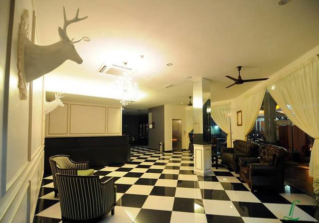 لوشيوس هوتل