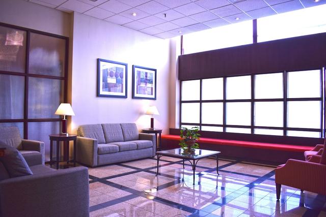 فندق ومركز مؤتمرات هاميلتون بلازا