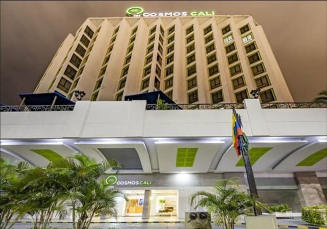 فندق كوزموس، كالي