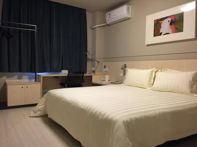 جينجيانج إن زيبو ليوكوان رود