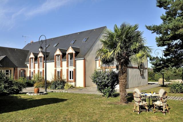 لوجي أوتل دو لابرادور