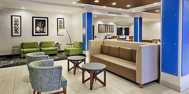 هوليداي إن إكسبرس آند سويتس جريفين باي آيتش جي