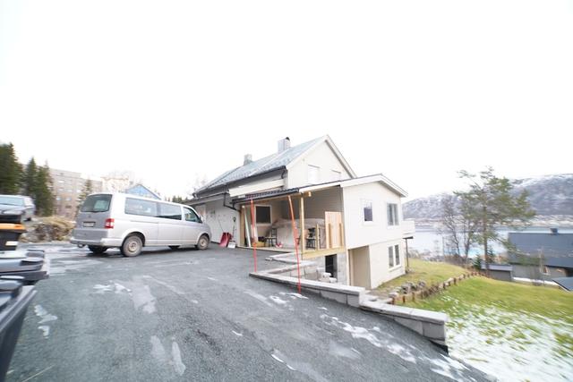 تور أبارتمنت